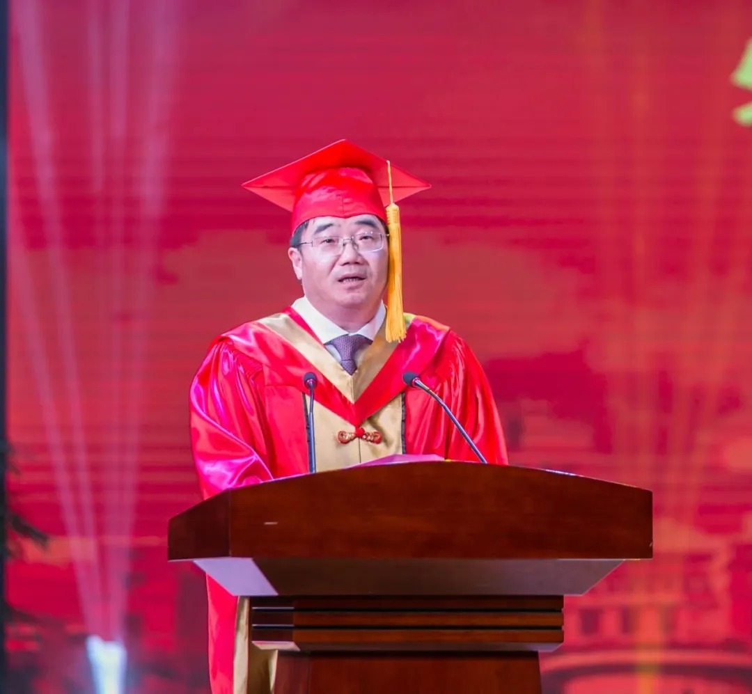 华体育官网毕业季高校校长金句频出哪句最戳中你的心(图11)