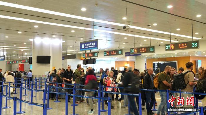 凯发K8娱乐官网入口今年上海浦东国|胜者无敌|际机场口岸出入境人员总量已突破30