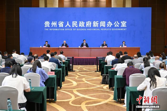 贵州大力实施“人工智能+”行动赋能千行百业服务千家万户(图1)