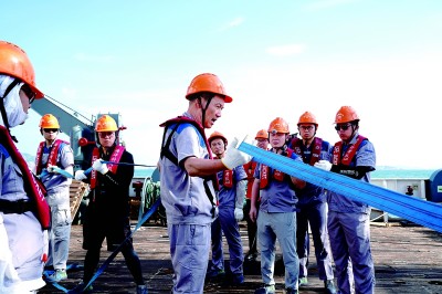 牵引高等教育变革的“新引擎”——我国新型研究型大学发展现状调研与思考 牵引高等教育变革的“新引擎”——我国新型研究型大学发展现状调研与思考