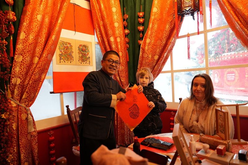 图为河南非遗大师班在活动现场。河南省文旅厅供图