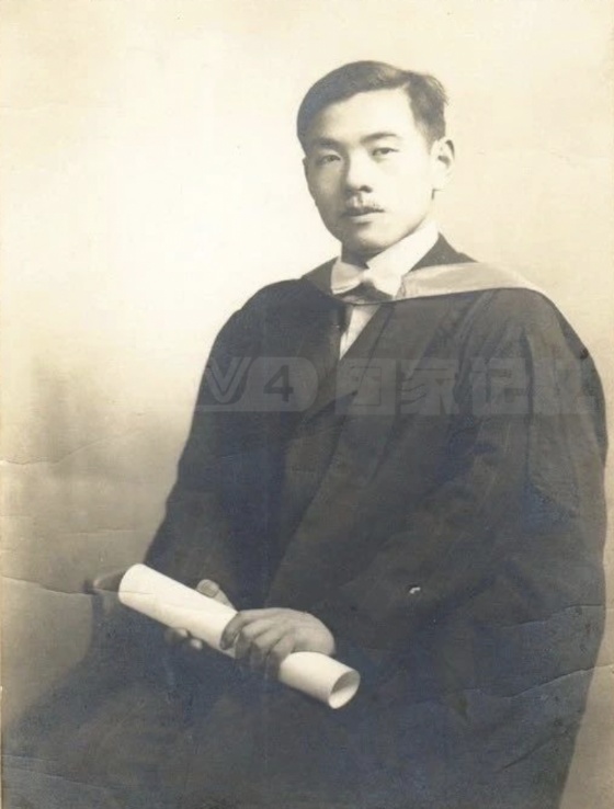 被问到学成后为何归国，他回答道……